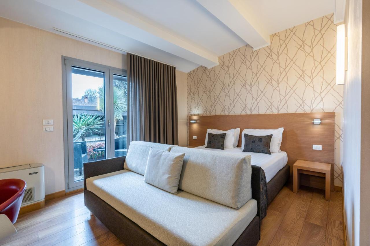 Relais Bellaria Hotel & Congressi سان لاتْسارو دي سافين المظهر الخارجي الصورة