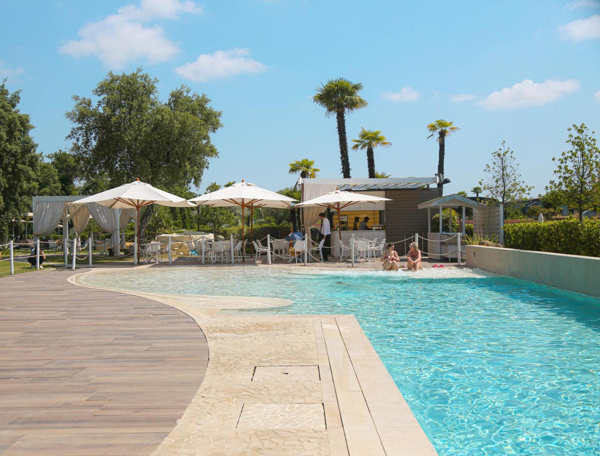 Relais Bellaria Hotel & Congressi سان لاتْسارو دي سافين المظهر الخارجي الصورة